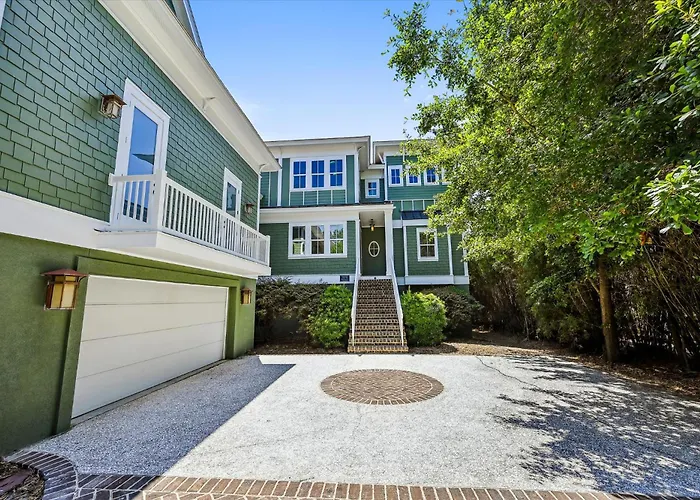 18 Sand Dollar Road- Oceanfront, Large Private Pool, Hot Tub Free Activities Included Hilton Head Island
