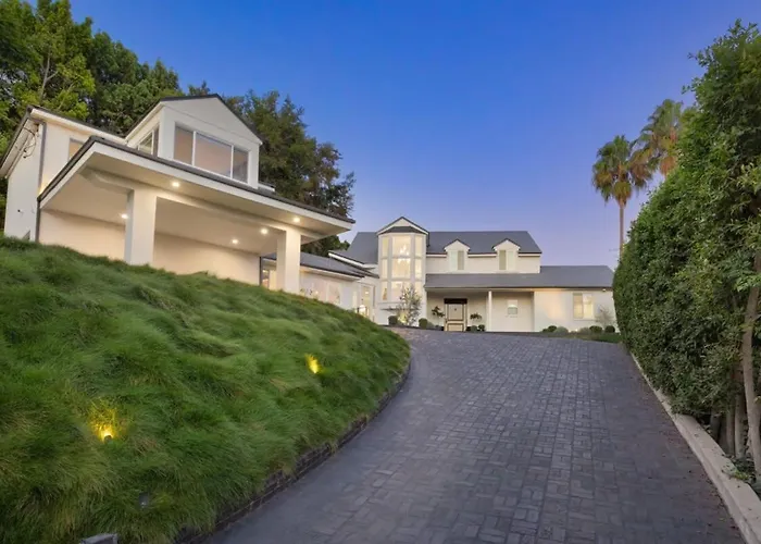 Balmain Manor By Stay Awhile Villas Los Angeles