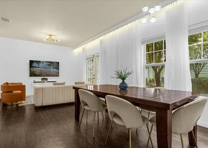 Home 4 Bedrooms - Sleeps 10 At Lucaya Vilage Kissimmee