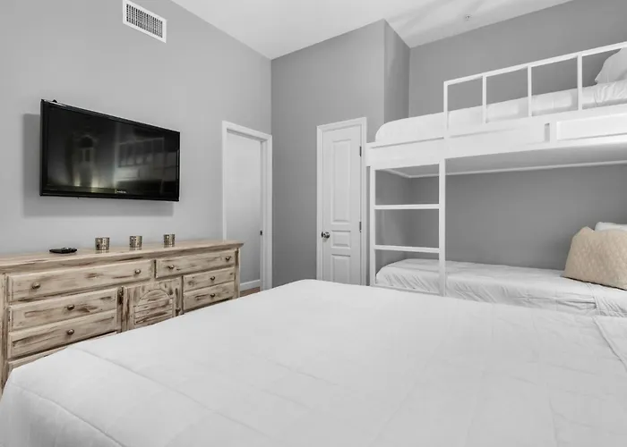 Crystal View Condominium 402 By Newman-Dailey Destin