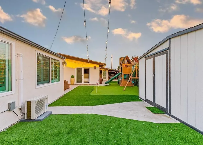 Modern Anaheim Stay- Minutes To Disney& Family Fun