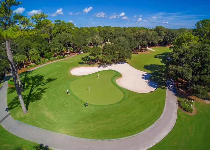 17 Baynard Cove -Just A 5-Minute Walk From White Sandy Beaches, Enjoy A Private Pool And Dock In Your Backyard Hilton Head Island