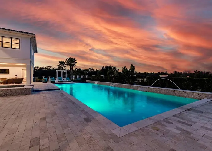 Beautiful 5 Star Mansion With Private Pool On The Prestigious Reunion Resort Orlando Mansion 6280 Kissimmee