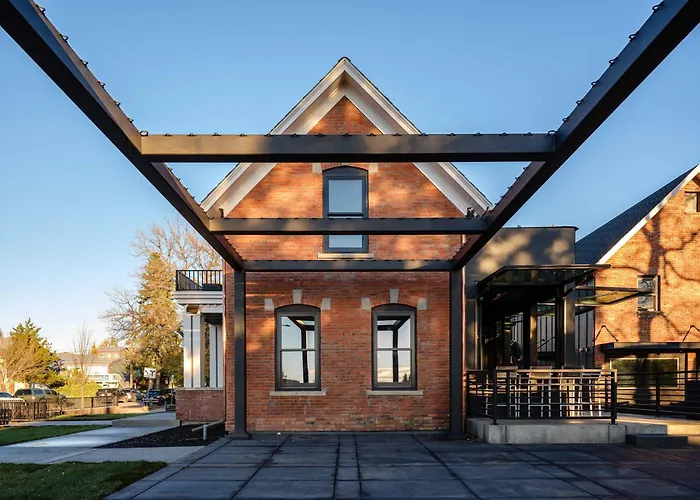 Experience The Romance Of The Historic Rouse House Bozeman