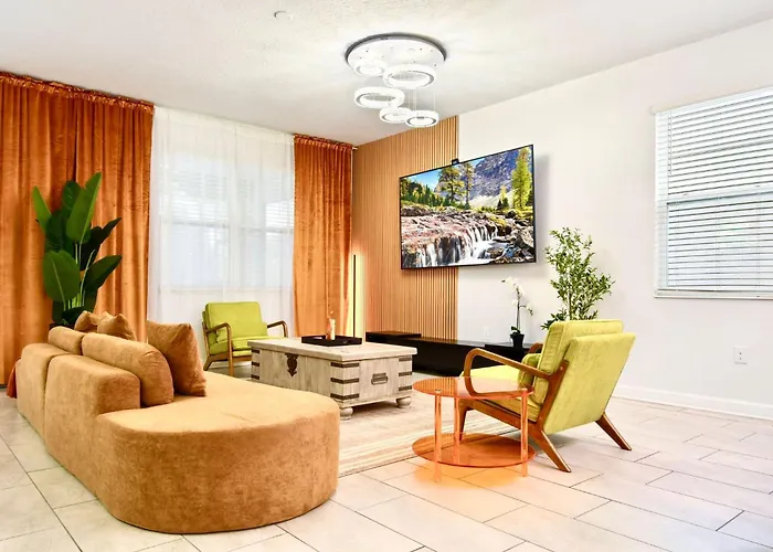 Luxury Stay: Pool, Spa, Near Disney & Outlets Kissimmee
