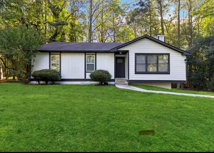 Charming 3 Bedrooms In The Heart Of Alpharetta