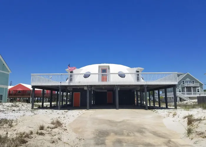 The Spaceship House! Navarre