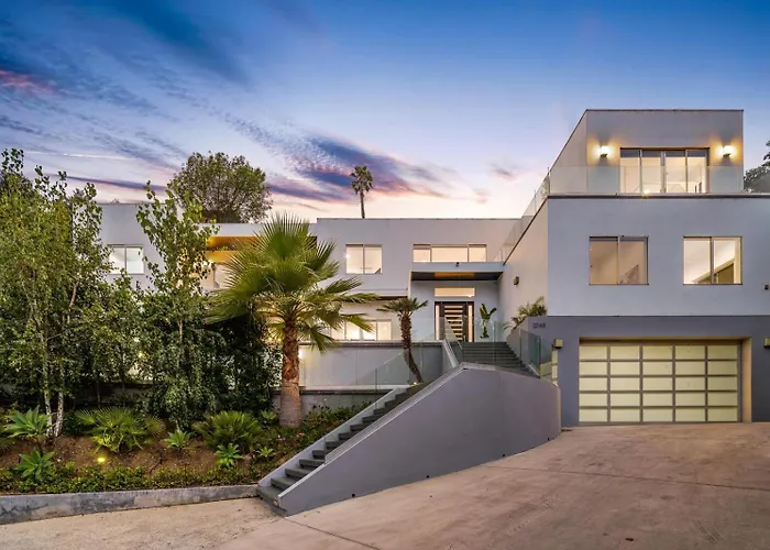 Travis Modern Mansion Villa Los Angeles