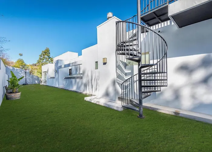 Travis Modern Mansion Villa Los Angeles