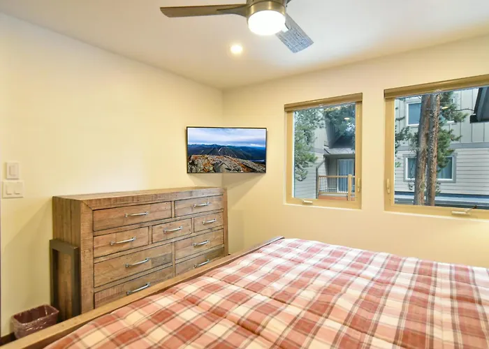 Timbernest Bristlecone Condo: Walk To Lifts Downtown Breckenridge