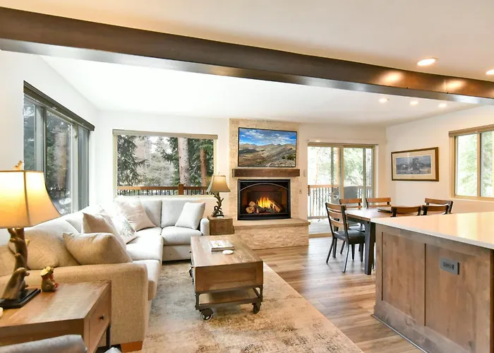 Timbernest Bristlecone Condo: Walk To Lifts Downtown Breckenridge