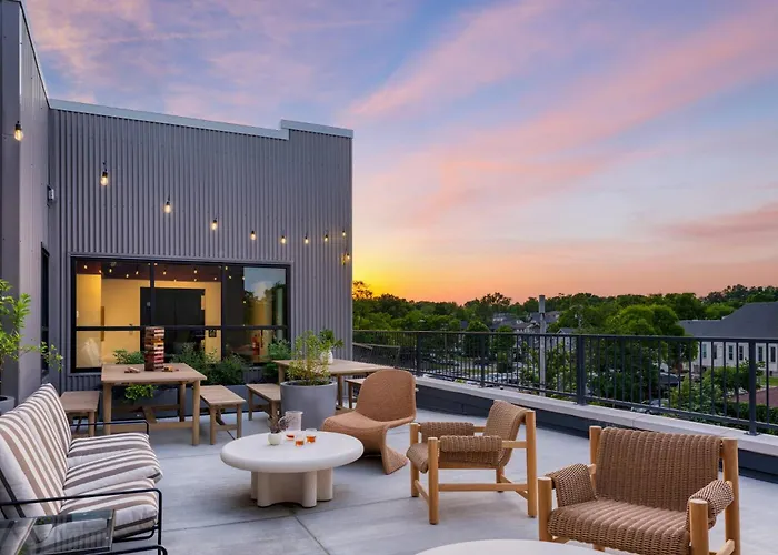 4 Units 16 Guests New 12 South Hotel Rooftop Courtyard The Gilmore Nashville