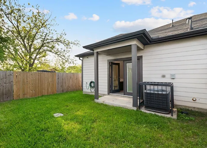 The Texas Hideaway Villa Houston