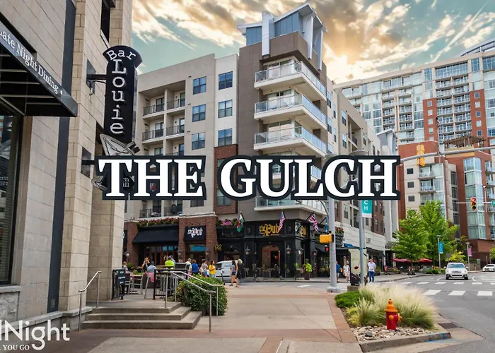 Songbird Social - Hot Tub & Grill - Near Broadway Villa Nashville
