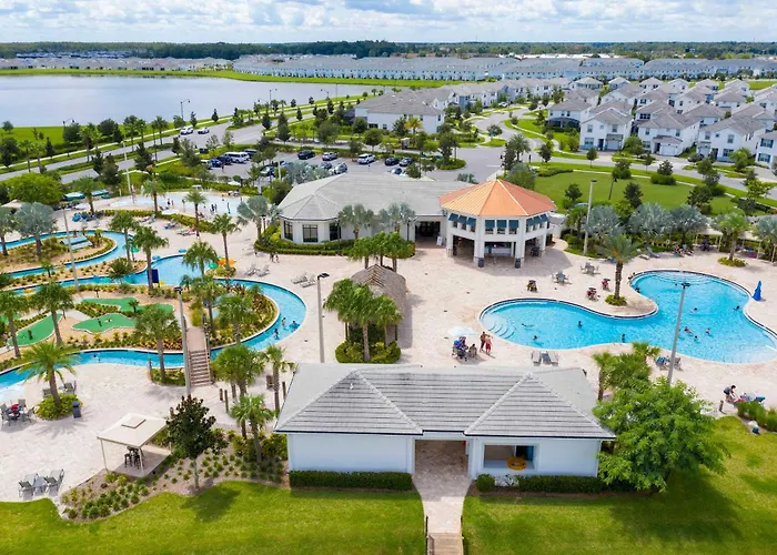 Stylish 4Br Resort Home With Private Pool & Fun Themed Rooms Near Disney Kissimmee