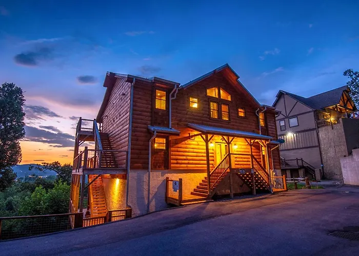 Bigger Bear Views Lodge Gatlinburg