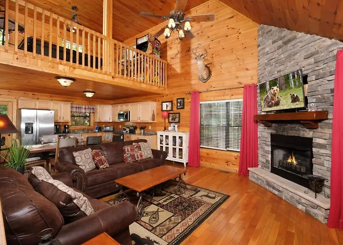 Little Bear Cabin Gatlinburg