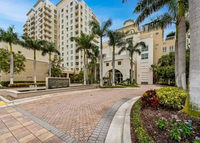 Apartment In Casa Costa Condo!Beach Pass Included Boynton Beach