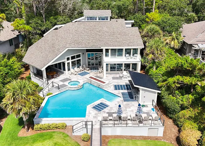 Luxury Oceanfront 7 Bedroom 7 Ba Wonderful Pool Deck Beach Gear And Bike Rentals Included Hilton Head Island