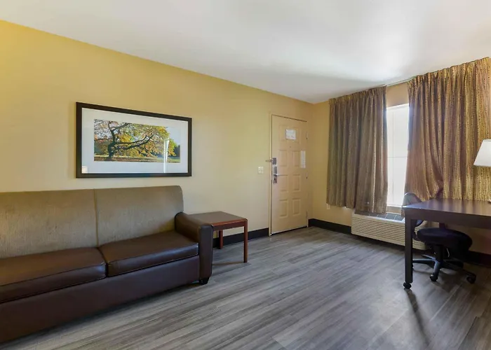 Extended Stay America Select Suites - Phoenix - Airport - E Oak St