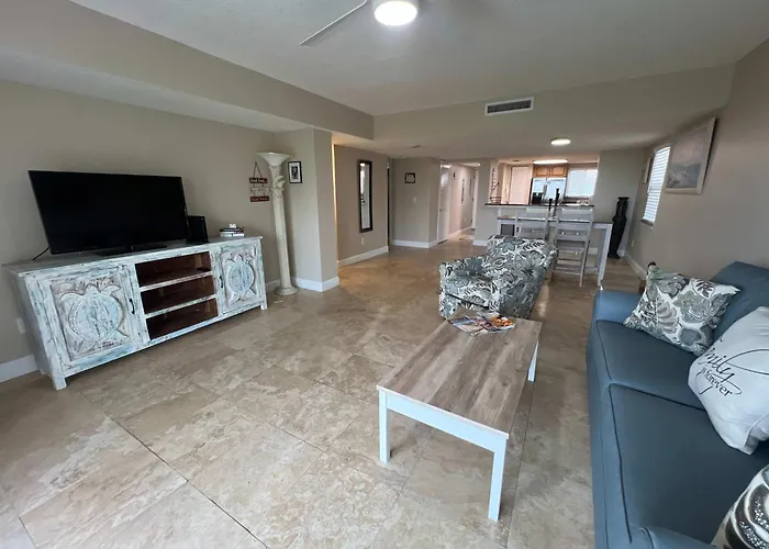 Pier Point South Oceanfront Condo A-1 St. Augustine