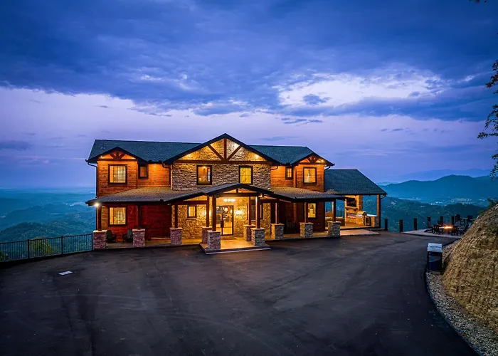 Skyfall Lodge By American Patriot Getaways Pigeon Forge