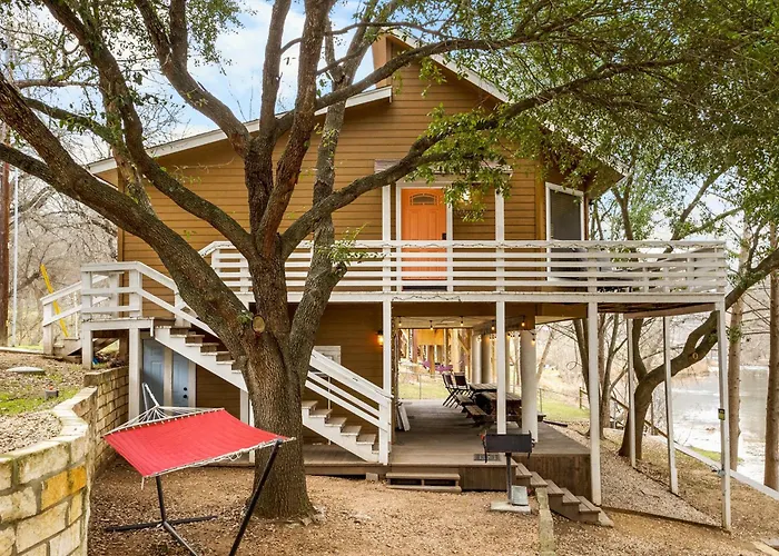 Earth Haus Villa New Braunfels
