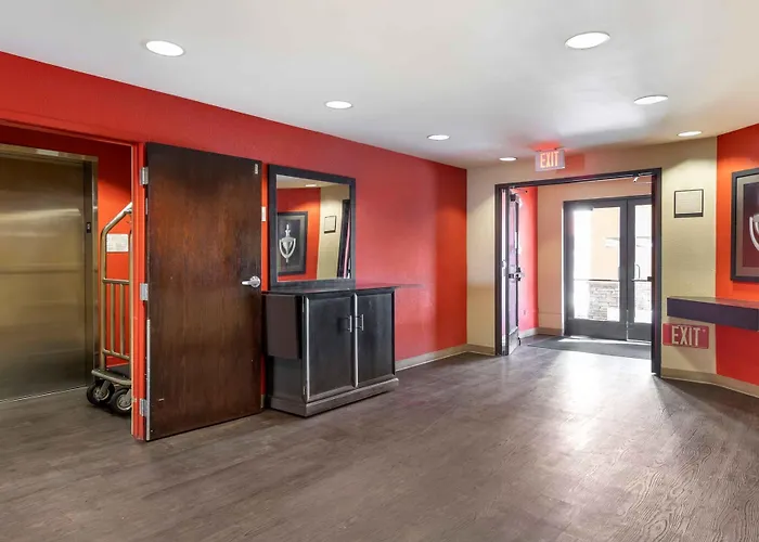 Relax Suites Extended Stay - La Mirada
