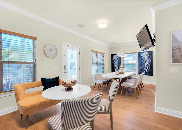 Shipwatch! Ocean Views And Direct Beach Access! Destin