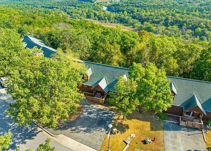 Ozarks Oasis Cabin Branson