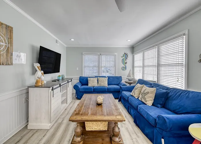 “The Sea Shanty" Classic Beach Cottage - Mins To Cb Boardwalk And Beach Access Carolina Beach