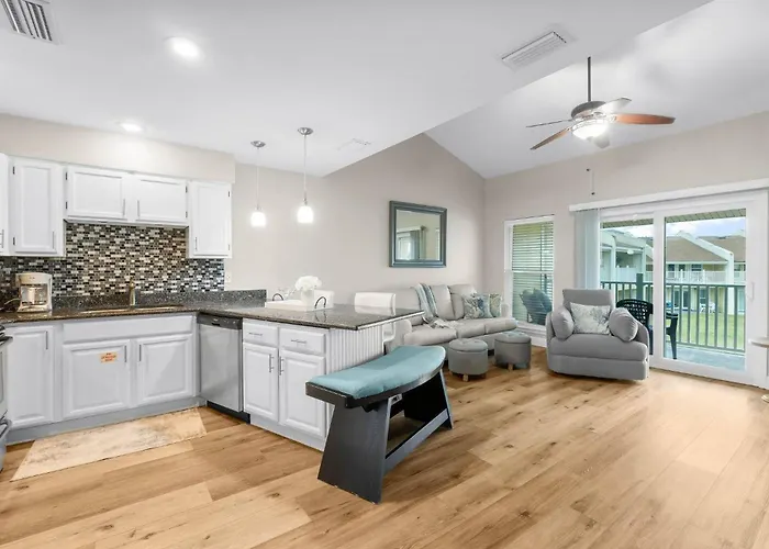 Seacove 7E 2 Bedroom Condo Destin