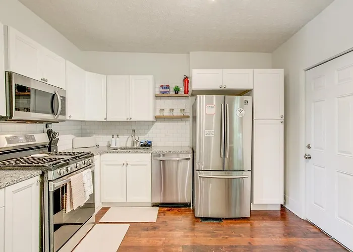 Southern Orchards Zen- 1 Gig Wifi, Full Kitchen, Quiet Columbus