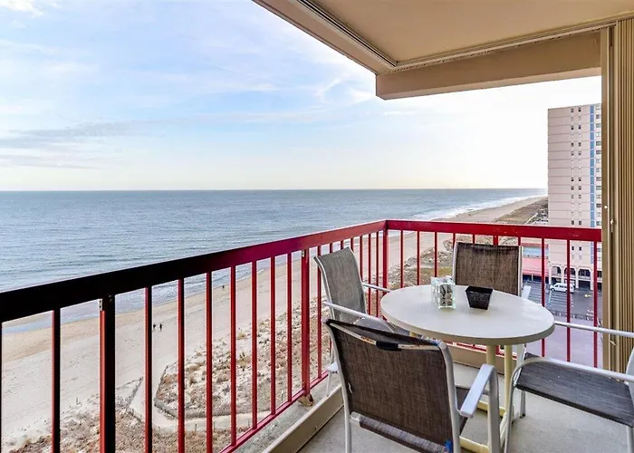 Ocean Front 1 Bedroom Rainbow Condo, Steps To The Beach! Ocean City