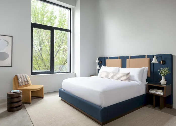 The Neighborhood Hotel - Little Italy Chicago