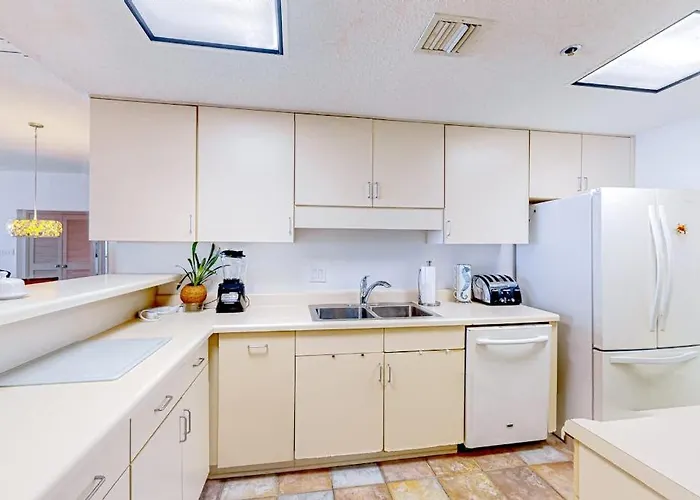 Navarre Towers 602