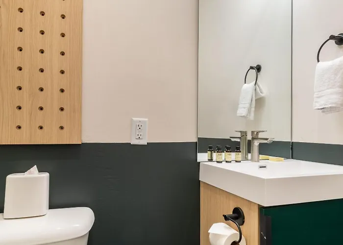 Conway: 3 Units By Avantstay Nashville