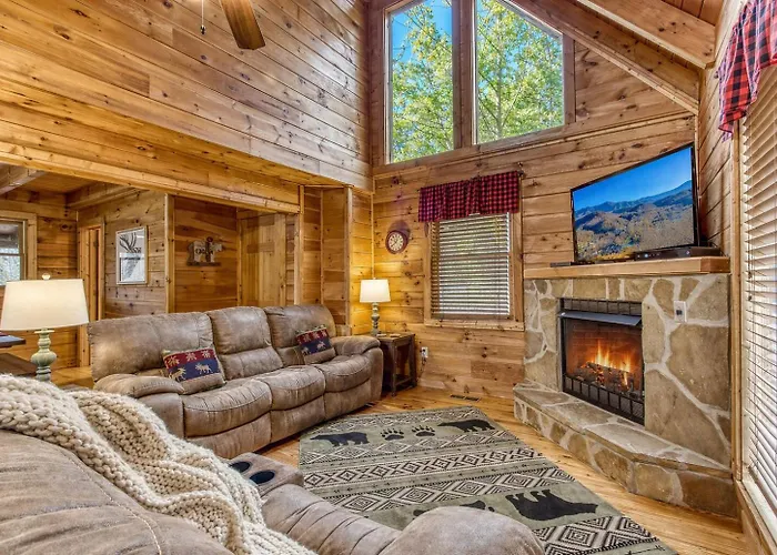 Bucky'S Bungalow, Free Attraction Tickets, Hot Tub, Wifi!!! Gatlinburg