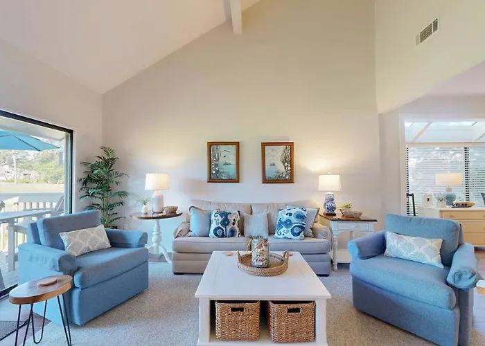 928 Inverness Village Hilton Head Island
