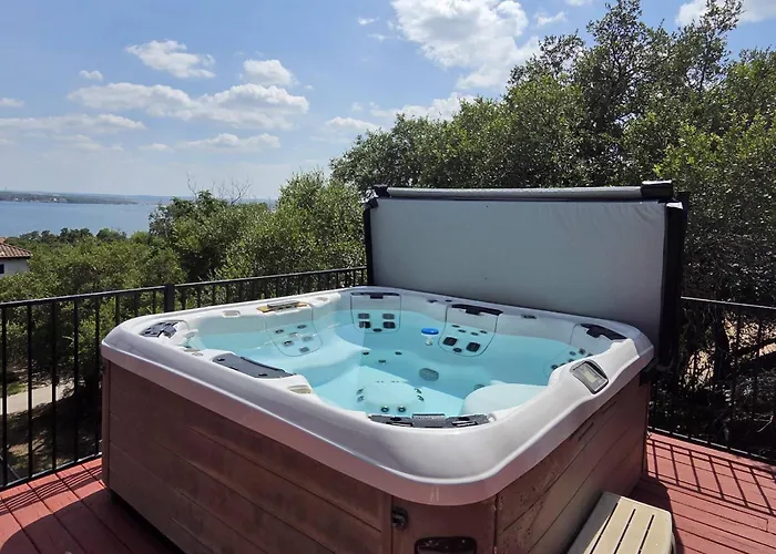 Mountain Trail Retreat Villa Austin