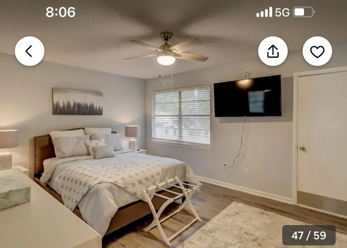 Pet Friendly | Pool | Tennis | Walk To Shops Hilton Head Island