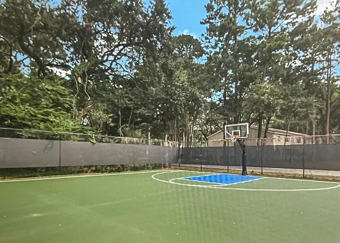Pet Friendly | Pool | Tennis | Walk To Shops Hilton Head Island
