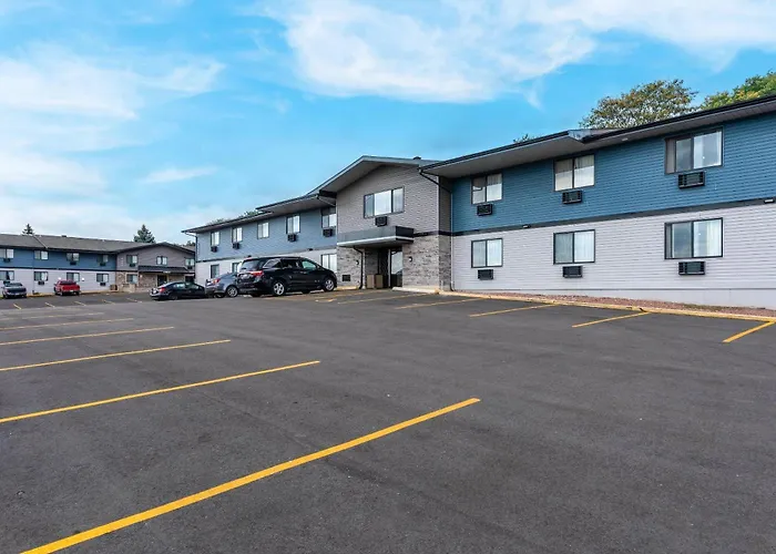 Econo Lodge Madison East