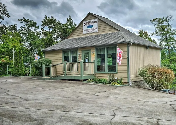 Chalet Village Upper Alpine Condo W/ Pool Access! Gatlinburg